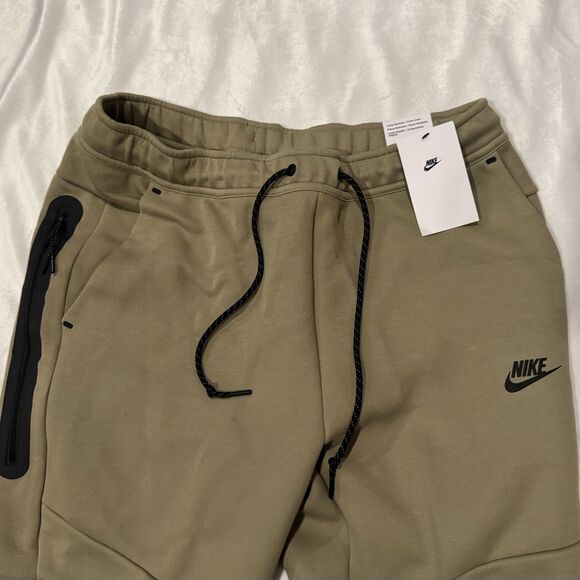 Nike Tech Fleece Neutral Olive Joggers - Picture 12 of 13